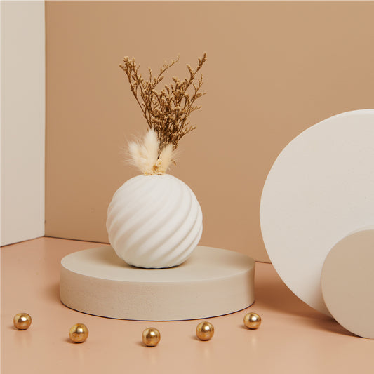 Bomboniera Vaso Piccolo Tondo Onde con fiori pampas 25004